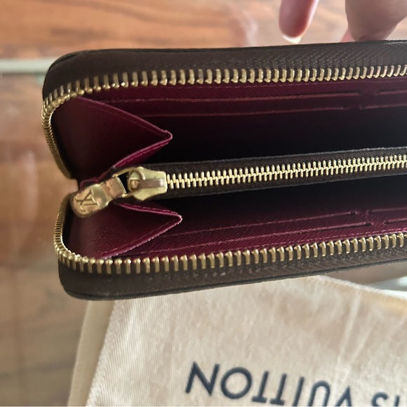 Louis Vuitton Brown and Gold Wallet - Picture 6 of 12